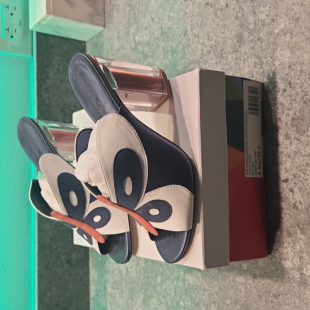 Katy Perry Kirra, navy multi.  8.5M.  Never worn